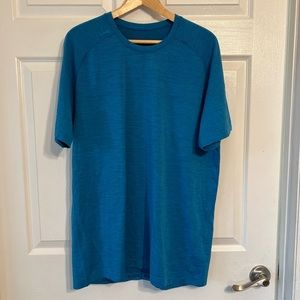 Lululemon metal vent tech shirt XL